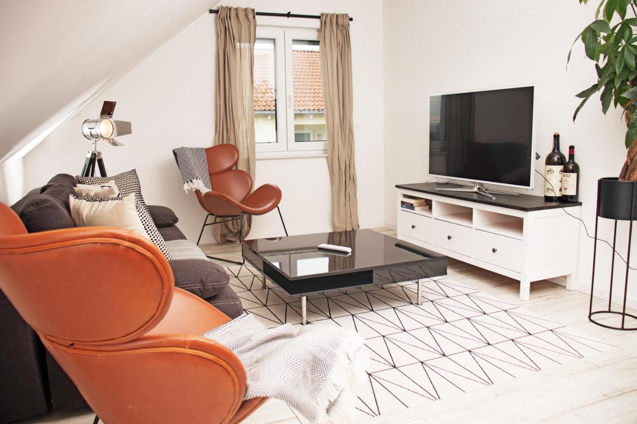 Blackncozy - Design Appartement Mit Boxspringbett Und Balkon Lörrach Exteriör bild