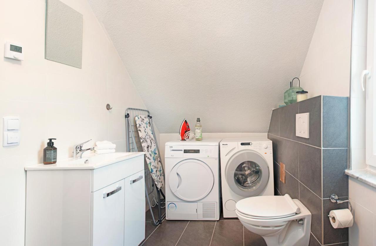 Blackncozy - Design Appartement Mit Boxspringbett Und Balkon Lörrach Exteriör bild